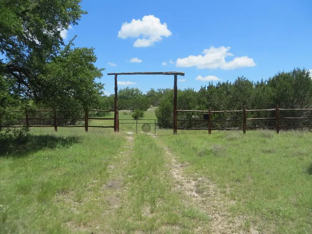 24 W Kc 24, Junction, TX 76849 - #1