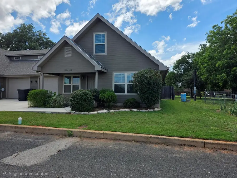 1004 E Hill St #B, Fredericksburg, TX 78624 - #2