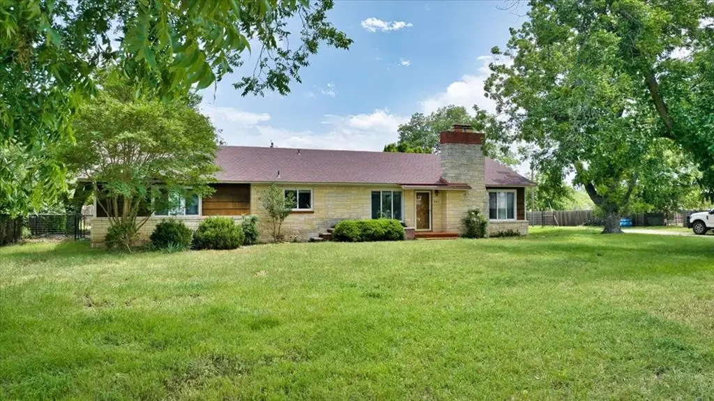 931 Doole St, Mason, TX 76856 - #1