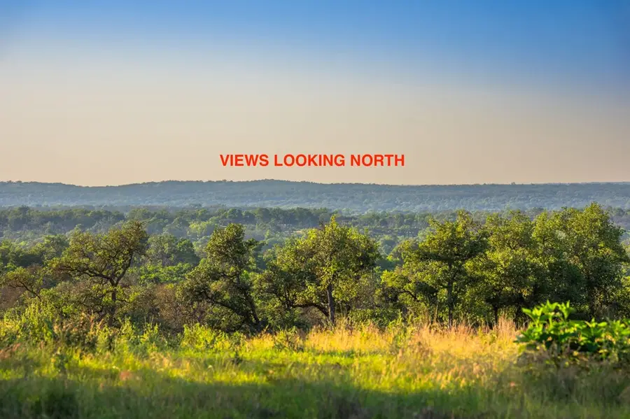 198 N Stanley Ct, Kerrville, TX 78028 - #2