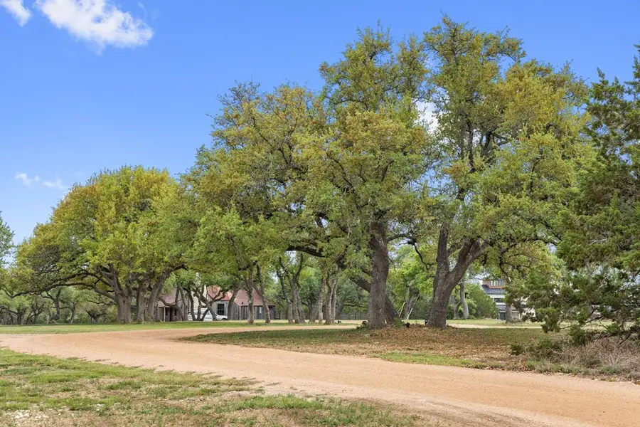 7503 E Us Hwy 290, Johnson City, TX 78636 - #3