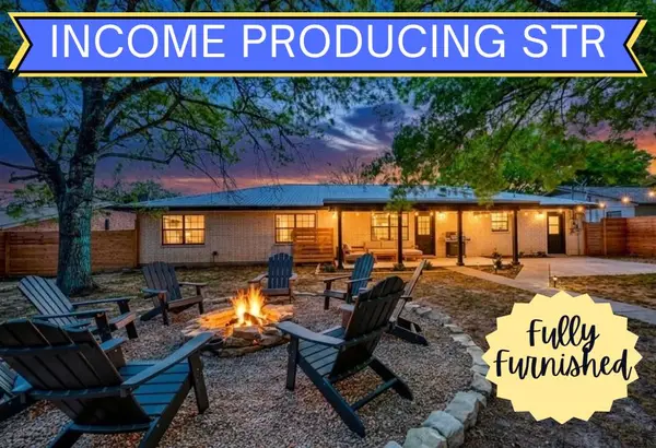 1009 Avenue D, Fredericksburg, TX 78624