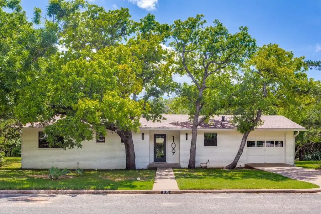 109 Glenwood Dr, Fredericksburg, TX 78624 - #1