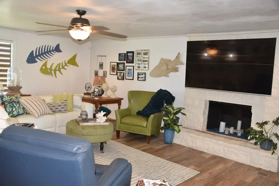 847 Ridgeway, Tow, TX 78672 - #3