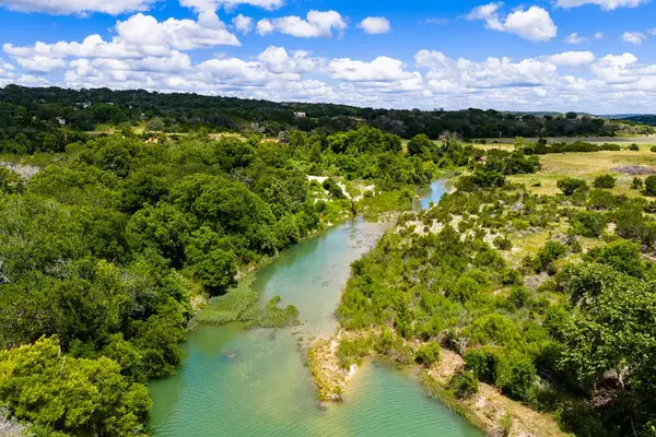 289 Hoot Owl Hollow, Ingram, TX 78025