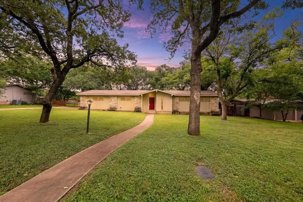 122 Ridgewood Dr, Fredericksburg, TX 78624 - #1