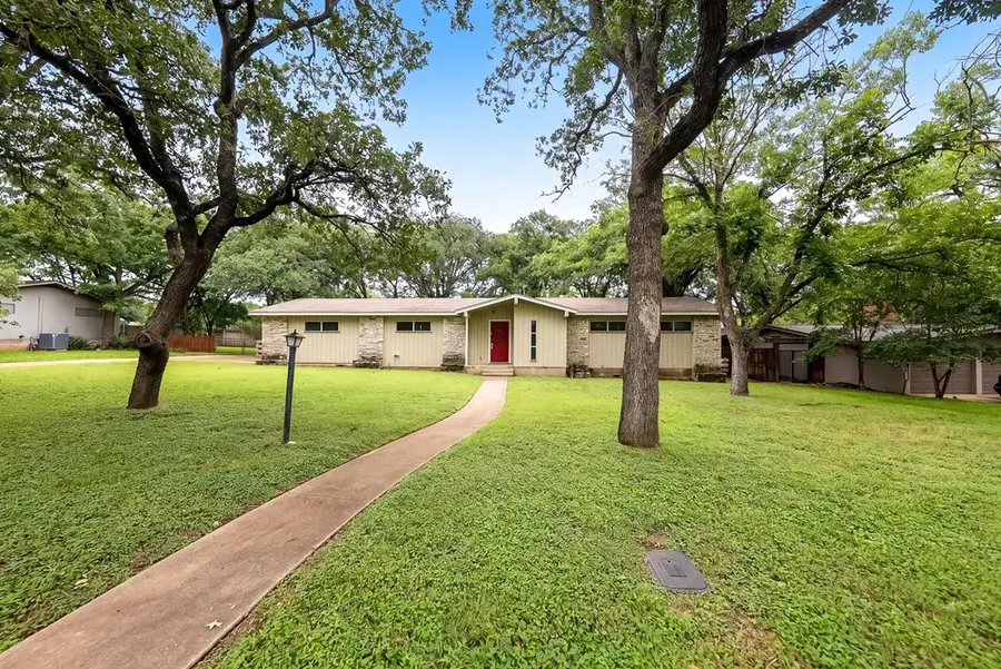 122 Ridgewood Dr, Fredericksburg, TX 78624 - #2