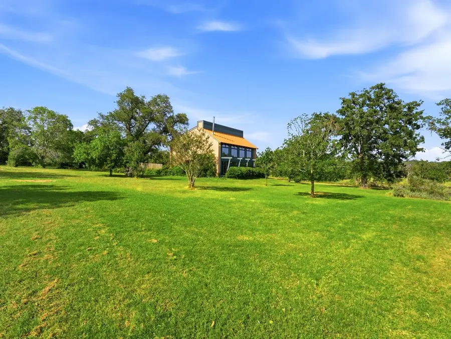 213 Cardinal Dr, Fredericksburg, TX 78624 - #2