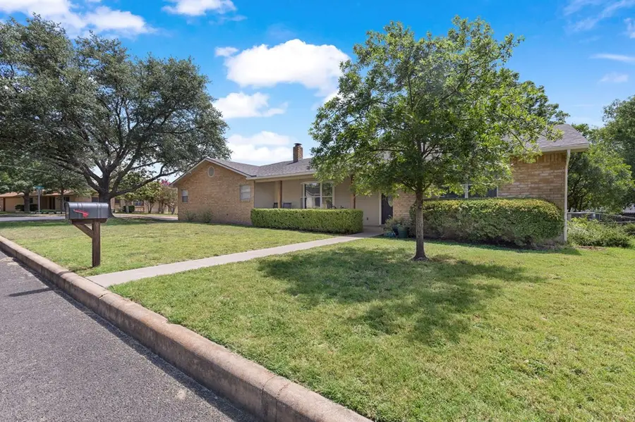 120 W Driftwood Dr, Fredericksburg, TX 78624 - #2