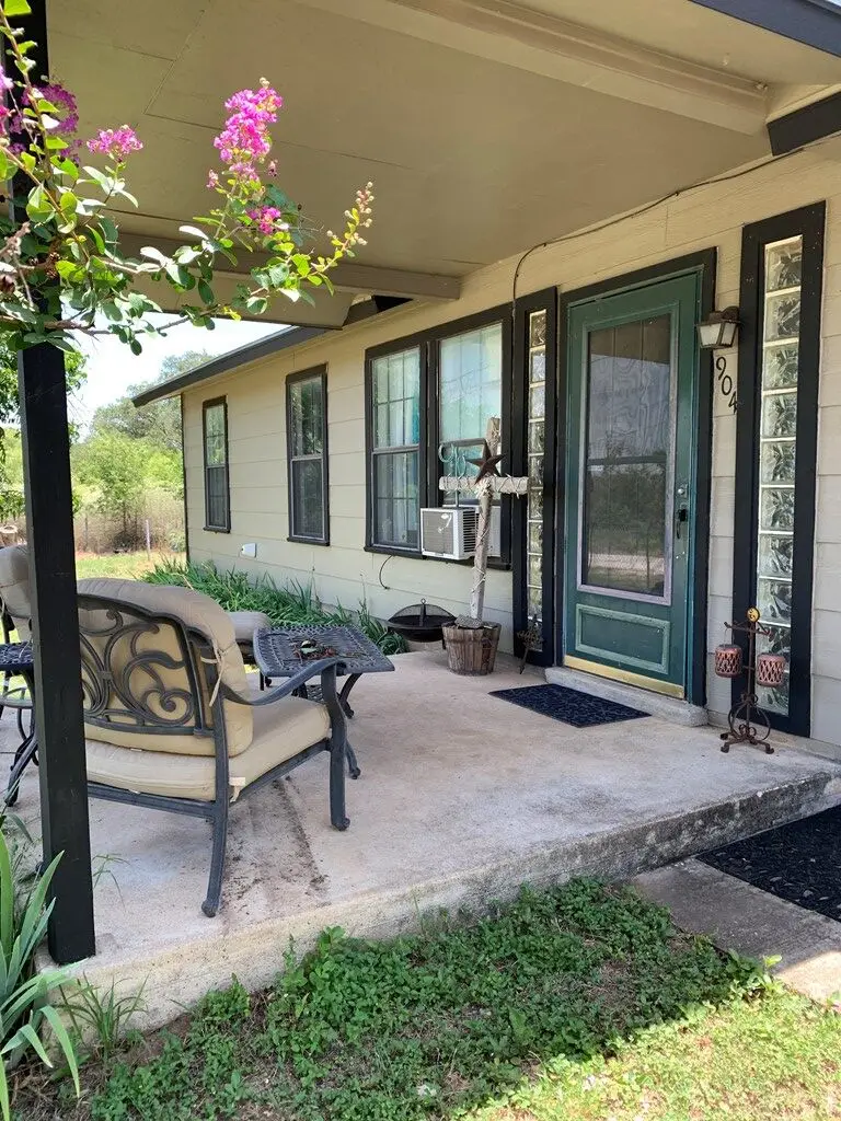 904 Carey Ave, Brady, TX 76825 - #3