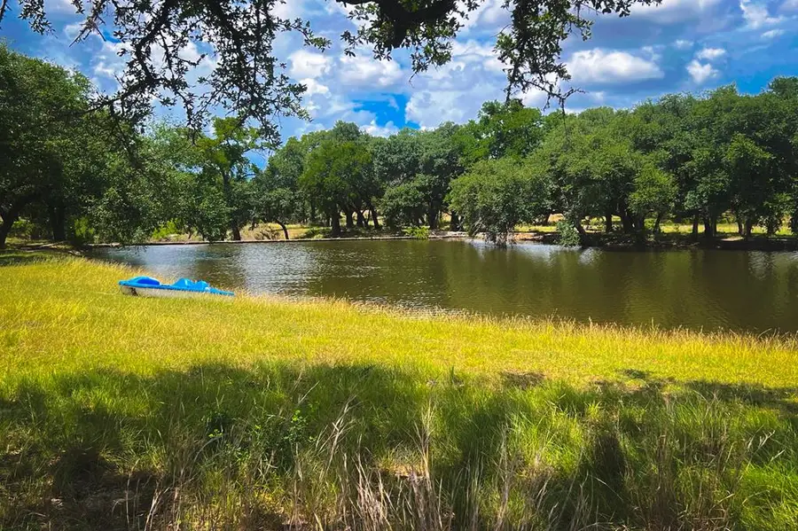 1364 N Walnut Springs Rd, Johnson City, TX 78636 - #3