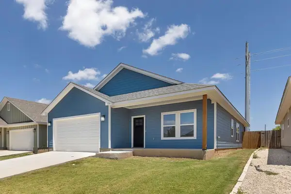 126 Feather Way, Fredericksburg, TX 78624