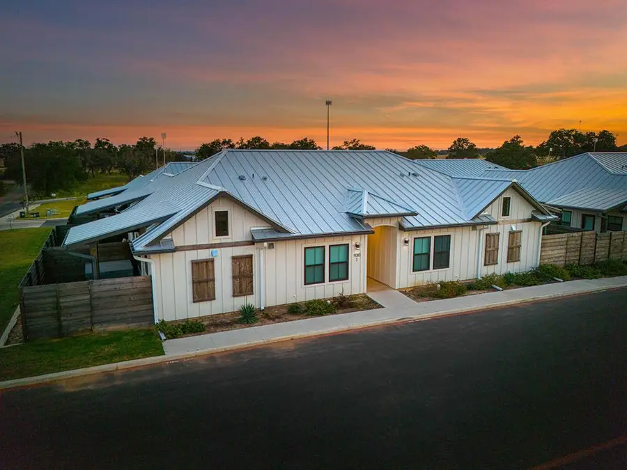 930 S Eagle St #104, Fredericksburg, TX 78624 - #2