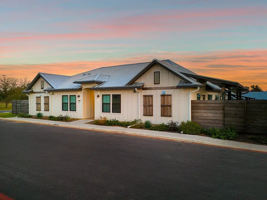 930 S Eagle St #104, Fredericksburg, TX 78624 - #3