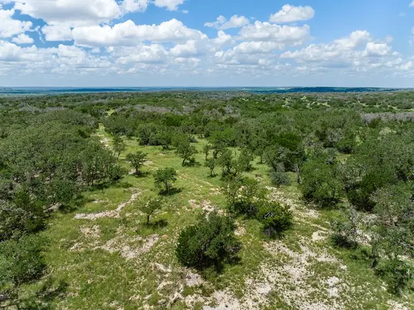 1632 Link, Doss, TX 78618