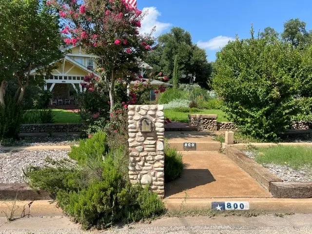 800 Crothers, Brady, TX 76825 - #2