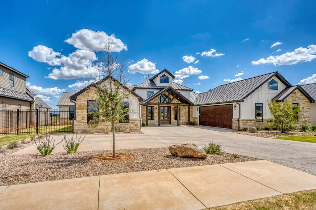 211 Interlaken St., Fredericksburg, TX 78624 - #1