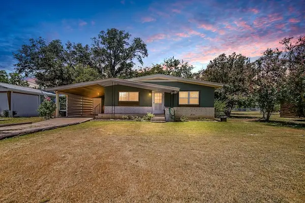 510 S Columbus, Fredericksburg, TX 78624