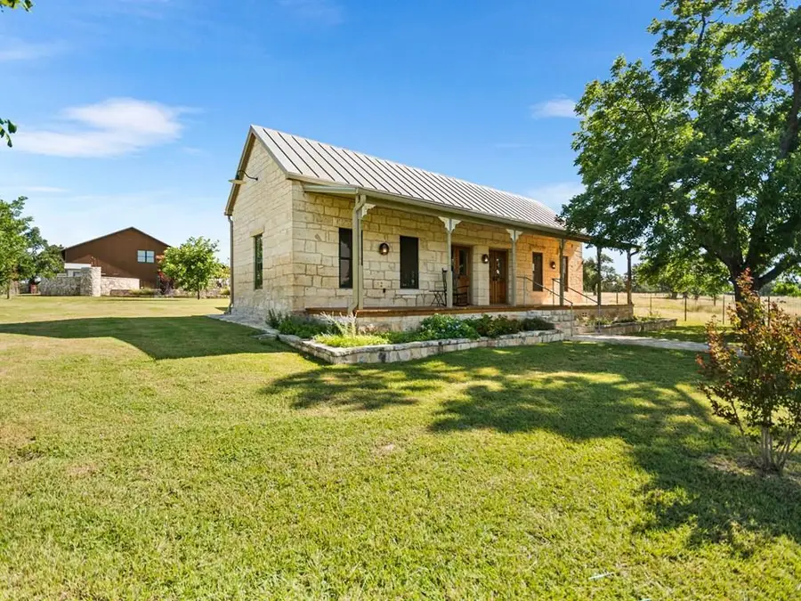 4369 Reeh Weinheimer Rd, Fredericksburg, TX 78624 - #2