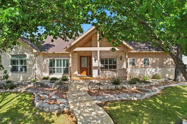 2140 Hedgestone, Fredericksburg, TX 78624