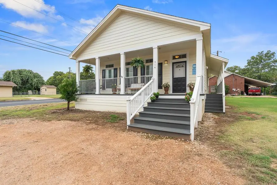 514 Bluebonnet, Fredericksburg, TX 78624 - #2