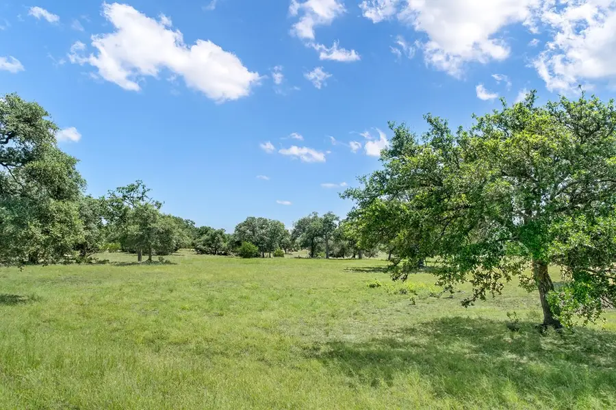 492 Inspiration Loop, Fredericksburg, TX 78624 - #3