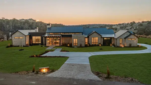 82 Presidio Ridge Dr, Fredericksburg, TX 78624