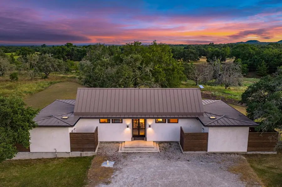 625 Triple Creek Rd, Fredericksburg, TX 78624 - #3