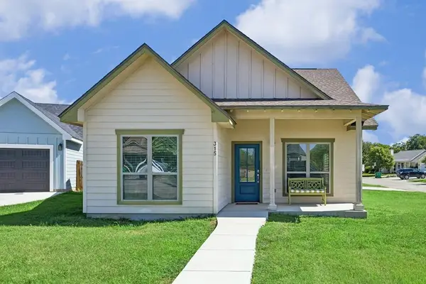 315 Sage Circle, Blanco, TX 78606