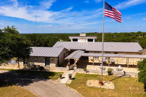 34 Canyon Ridge View, Kerrville, TX 78028