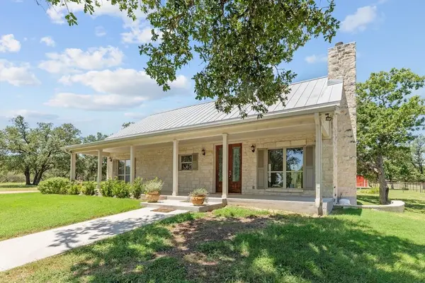 2747 Lower Crabapple Rd, Fredericksburg, TX 78624