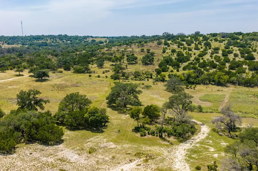 0 SE Paradise Ranch Rd, Fredericksburg, TX 78624 - #3