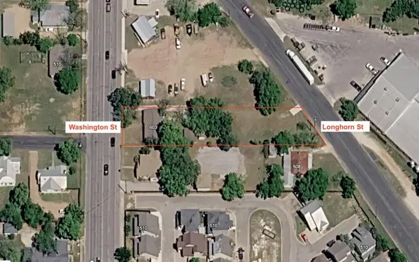 603 S Washington St, Fredericksburg, TX 78624