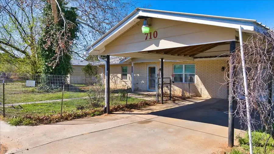 710 Elm St, Mason, TX 76856 - #2