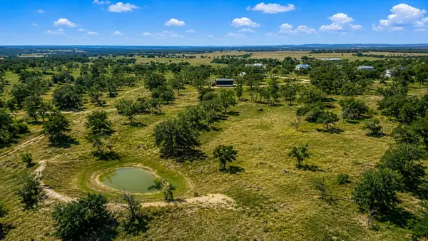 9 SE Silas Trail, Fredericksburg, TX 78624