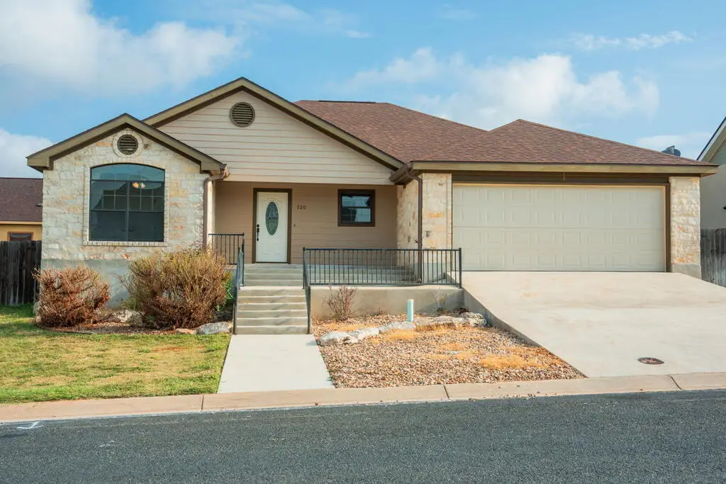 720 Darlington Dr, Fredericksburg, TX 78624 - #1