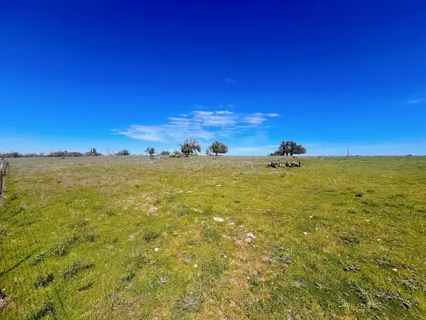 283 Cut Off Rd, Fredericksburg, TX 78624