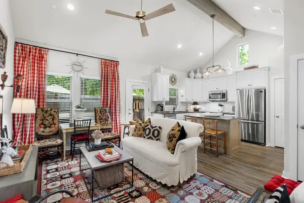 807 E Highway St #101, Fredericksburg, TX 78624