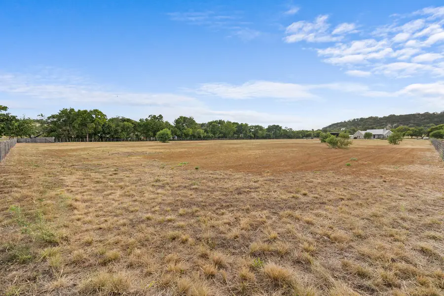 139 Armory Rd, Fredericksburg, TX 78624 - #3