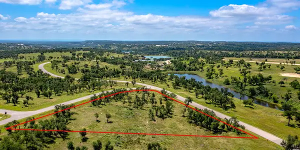 812 Lagrange Dr, Fredericksburg, TX 78624