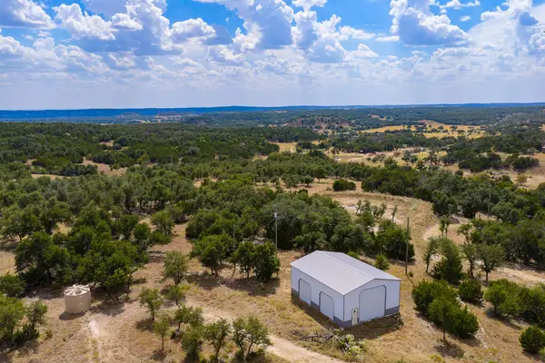 482 Tonkawa Trail, Fredericksburg, TX 78624