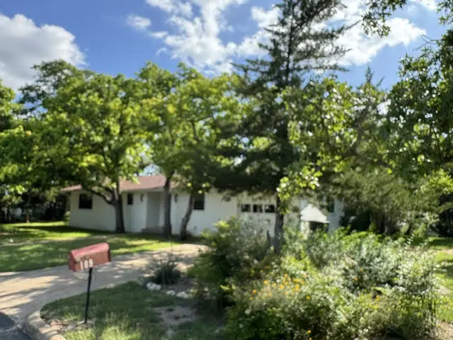 109 Glenwood Dr, Fredericksburg, TX 78624 - #2