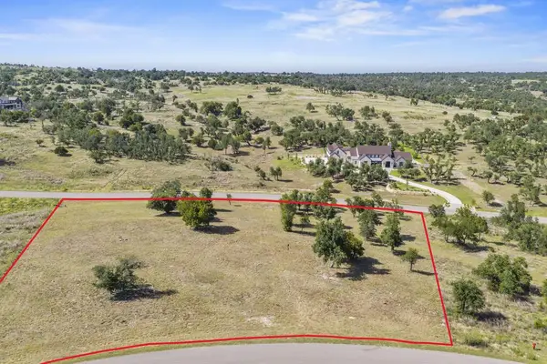 751 Terlingua Trl, Fredericksburg, TX 78624