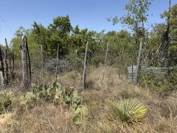 4-6 North Walnut, Brady, TX 76825