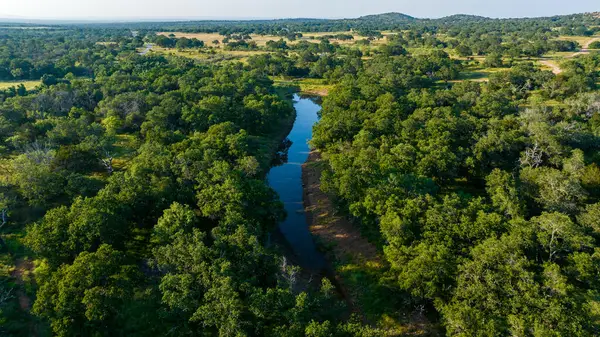 9621 County Rd 113, Llano, TX 78643
