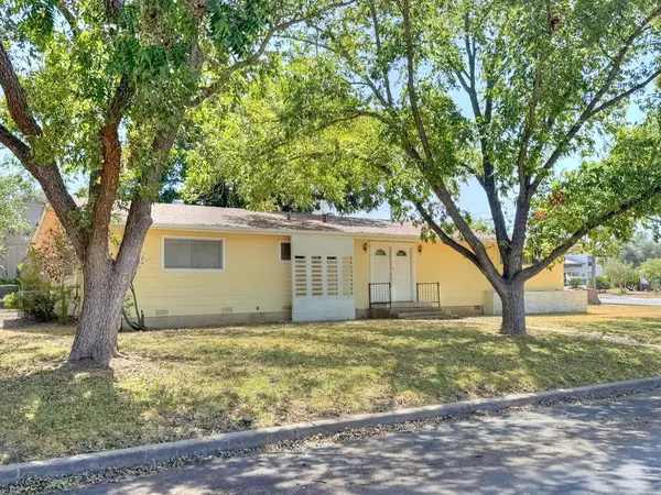 101 E Hale St, Fredericksburg, TX 78624