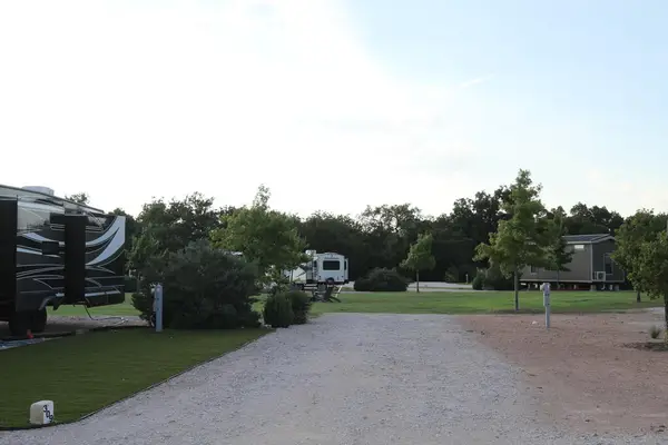 4584 E Us Hwy 290 #309, Fredericksburg, TX 78624