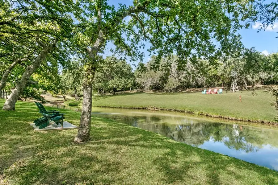 121 Winding Oak Dr, Fredericksburg, TX 78624 - #3