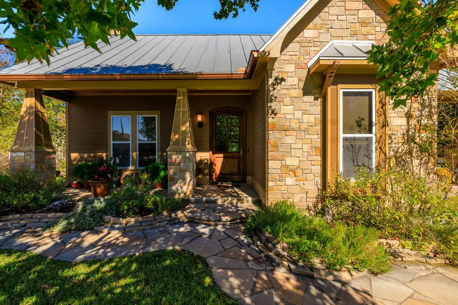 806 E Highway St, Fredericksburg, TX 78624 - #2