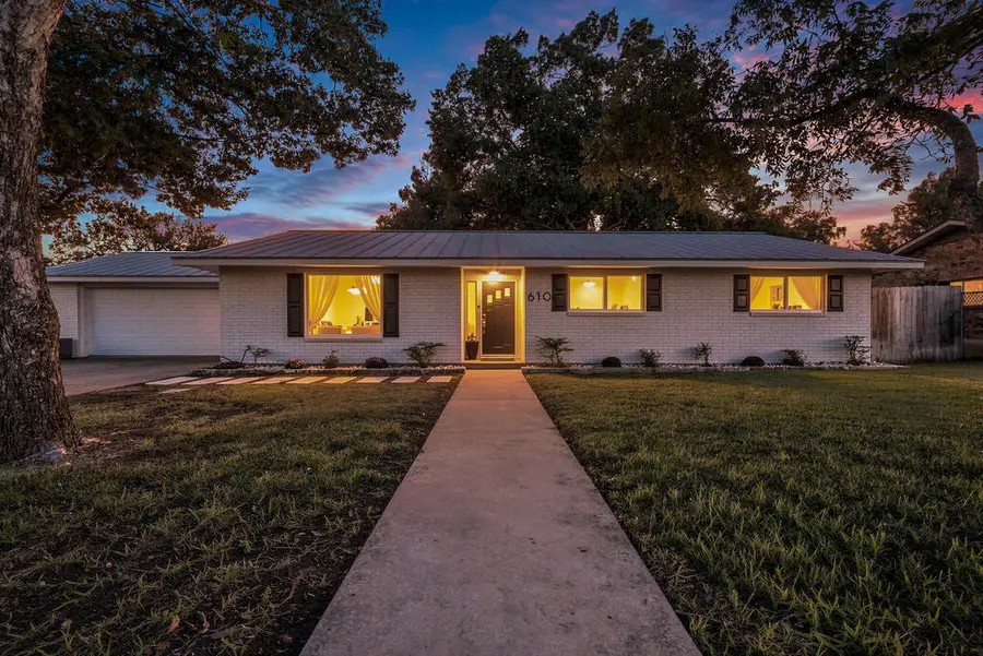 610 Kristofer, Fredericksburg, TX 78624 - #3